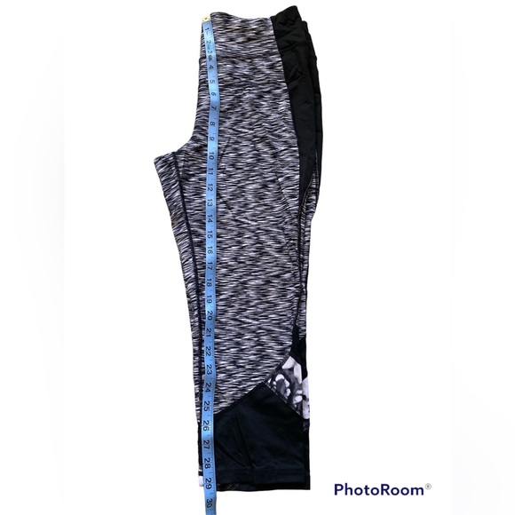 BUNDLE of (3) Womens Leggings - Picture 5 of 14